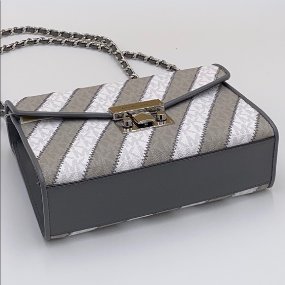 MICHAEL KORS ROSE MEDIUM FLAP SHOULDER PEARL GRAY - Picture 9 of 16